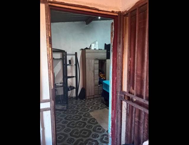 1 BEDROOM HOUSE FOR SALE IN ROODEKOP